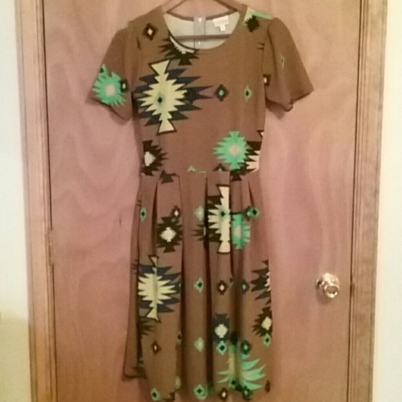 LuLaRoe Dresses & Skirts - LuLaRoe Amelia Dress